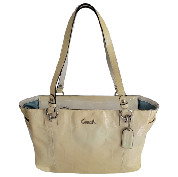 Coach Handbags - Coach Shoulder bag. Zip closure.